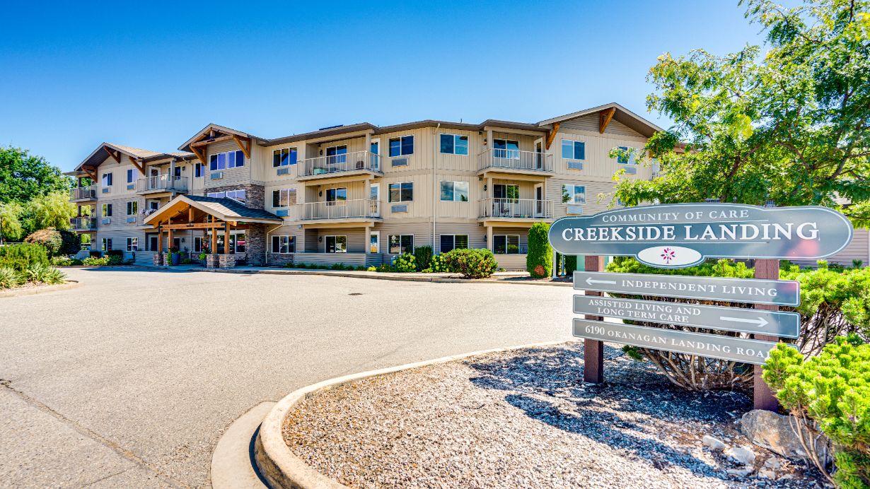 1 – DSC00286hdr Creekside Landing, Vernon - building