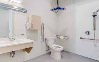 12 – DSC00131hdr Mission Creek Landing, Kelowna - interior