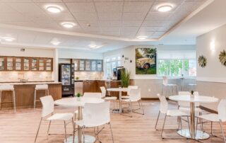 2 – DSC00026hdr Mission Creek Landing, Kelowna - interior