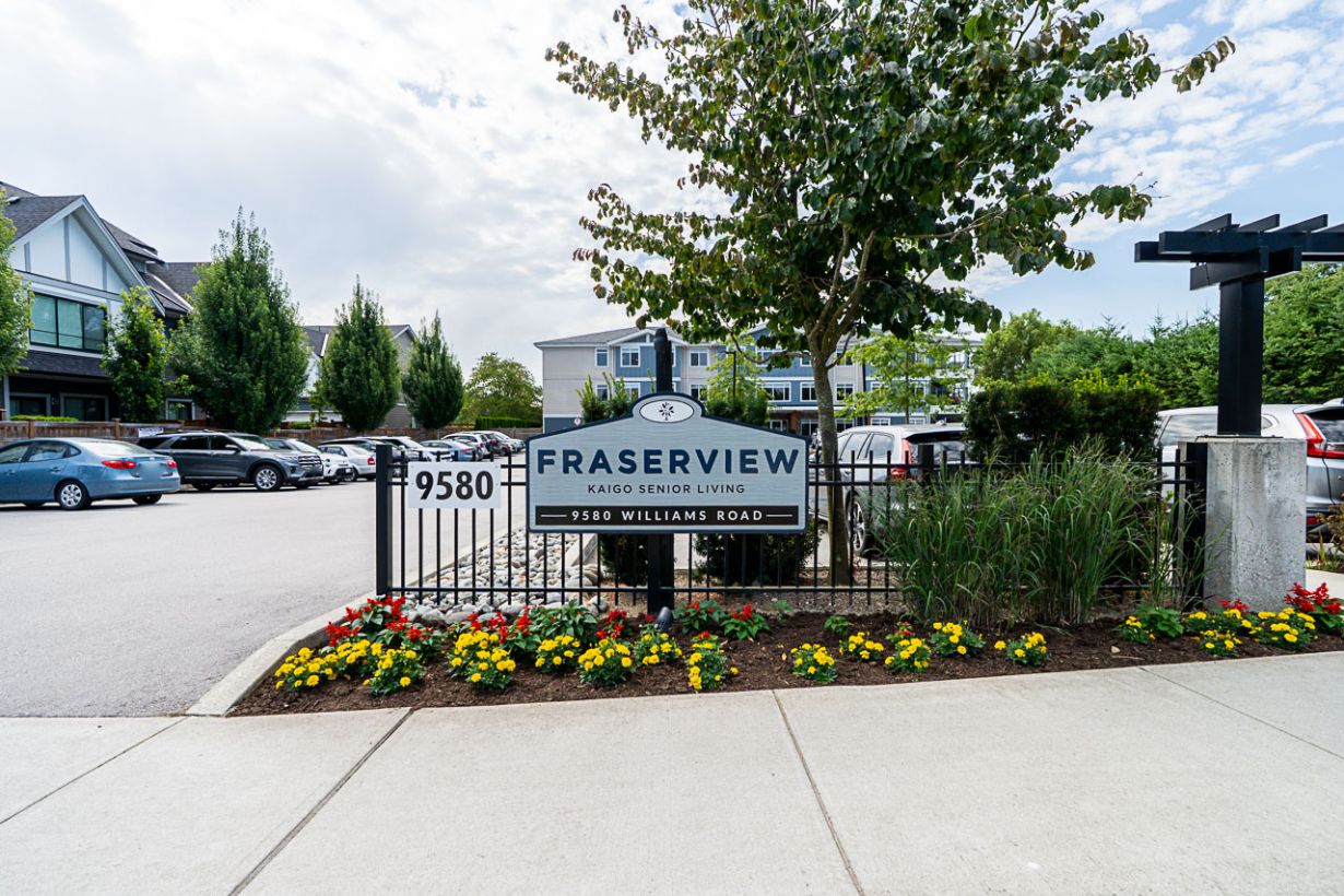 9580 Williams Road Richmond-1 Fraserview, Richmond - exterior